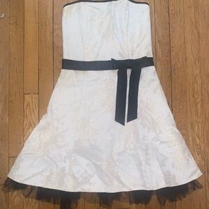 White homecoming dress with glittery flowers y2k